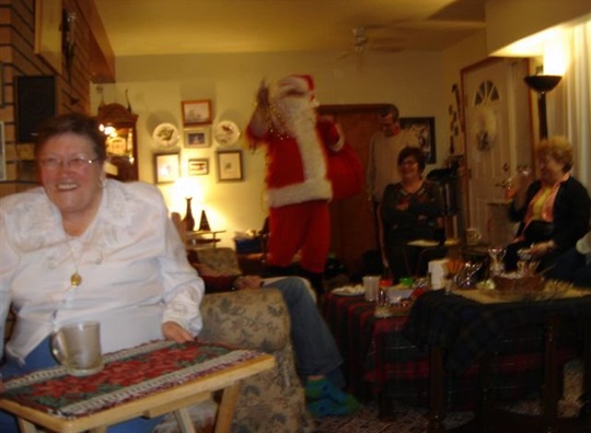 /img/02xmass08_R-540x396.jpg